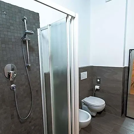 Luna Sul Tetto Bed & Breakfast 4*